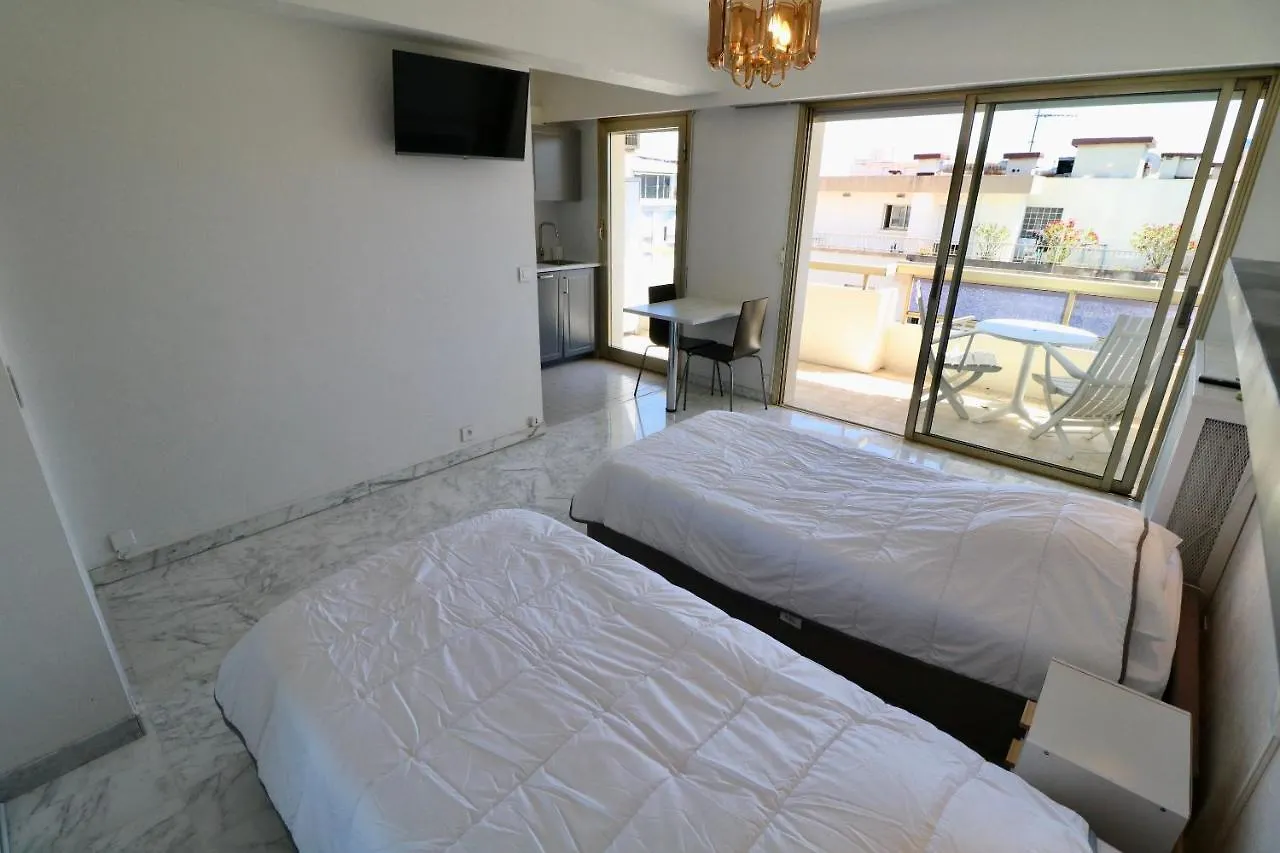 Apartment 2 Bedroom & Studio Palais Royal 2 Mins From Croisette And Carlton Cannes France