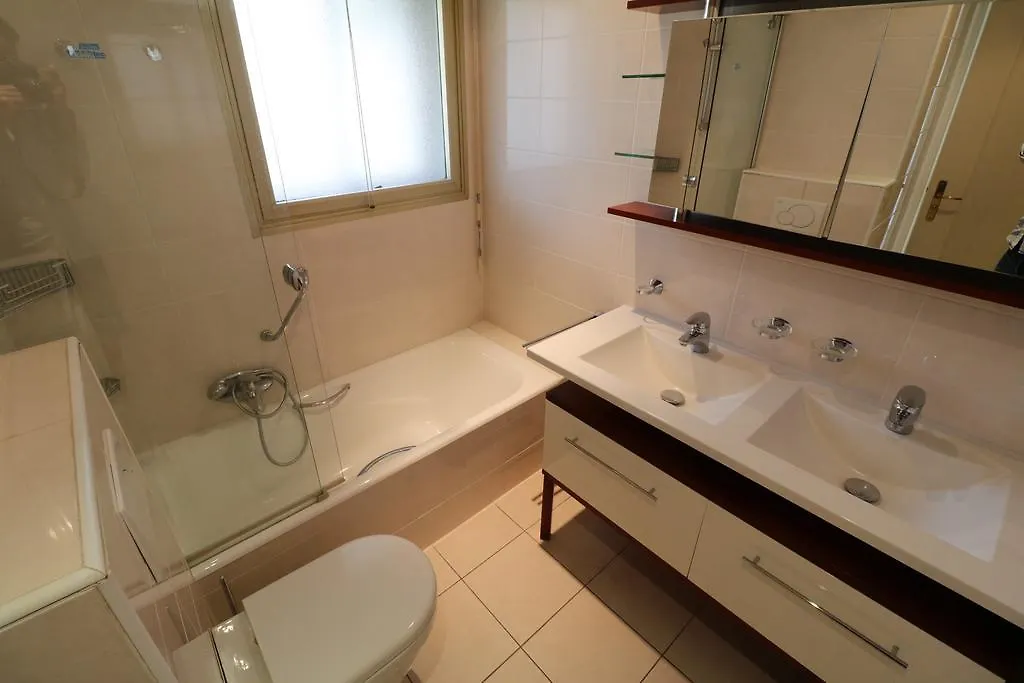 2 Bedroom & Studio Palais Royal 2 Mins From Croisette And Carlton Cannes 0*,