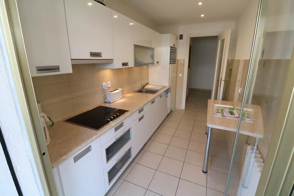 Apartment 2 Bedroom & Studio Palais Royal 2 Mins From Croisette And Carlton Cannes